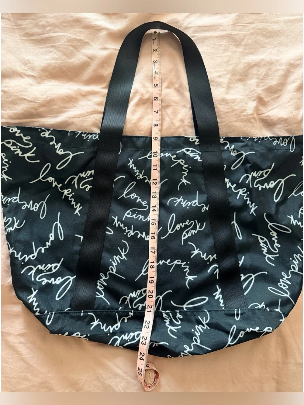 🆕 NWOT Victoria’s Secret Black Love PINK Zipper Tote Bag